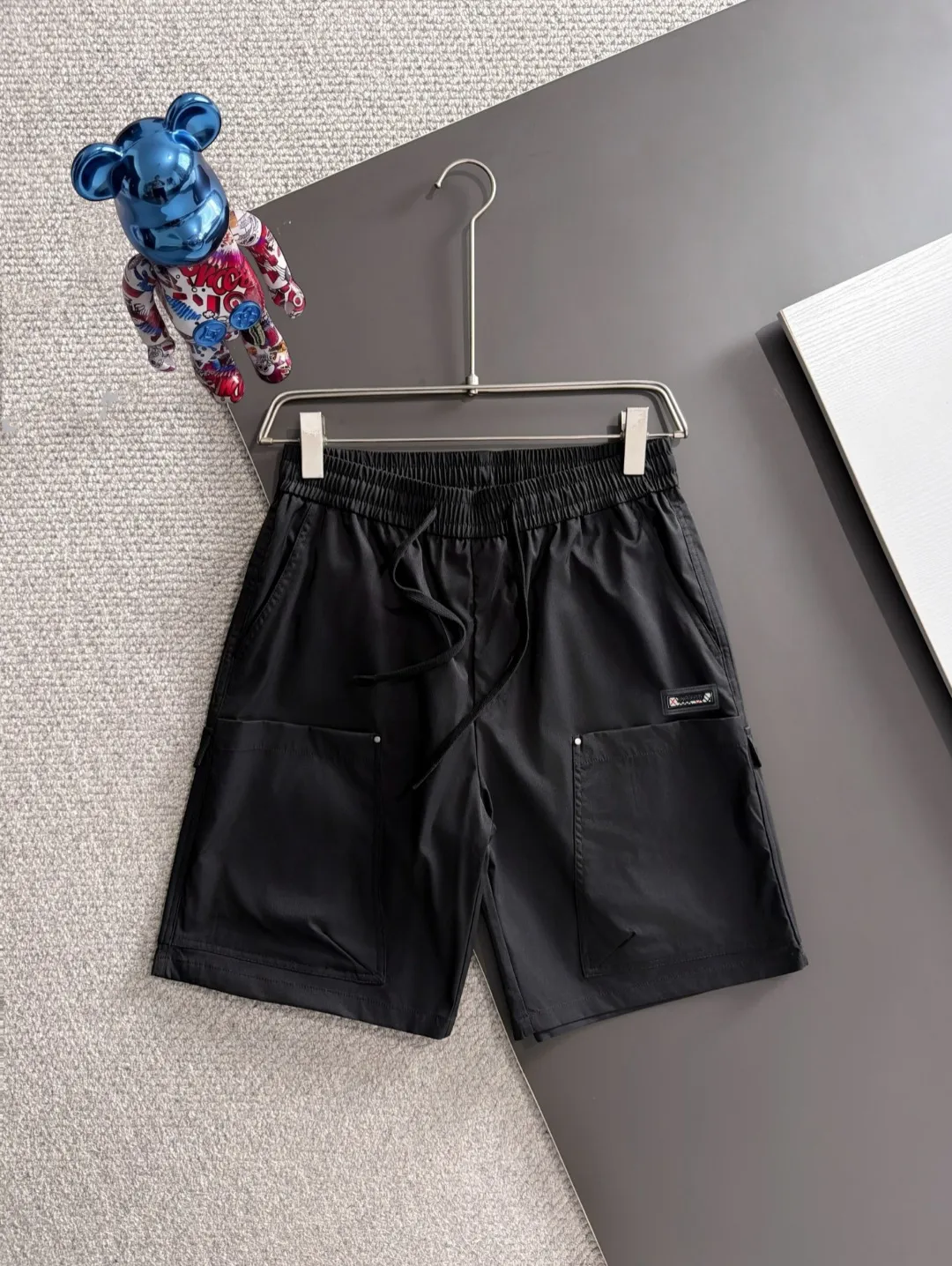 Next day shipment P160 Premium Burberry 2026 Spring/Summer New Arrival elastic band casual shorts, counter-customized fabrics Breathable, high comfort, impeccable details, brand element design concept, reflecting high quality. It feels delicate and soft! It presents a casual cut and the upper body shape is great! Sizes:S-3XL